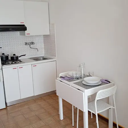 Zenith Aparthotel
